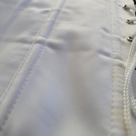 Frederick's White Satin Corset - Size: Large - Picture 3 of 5
